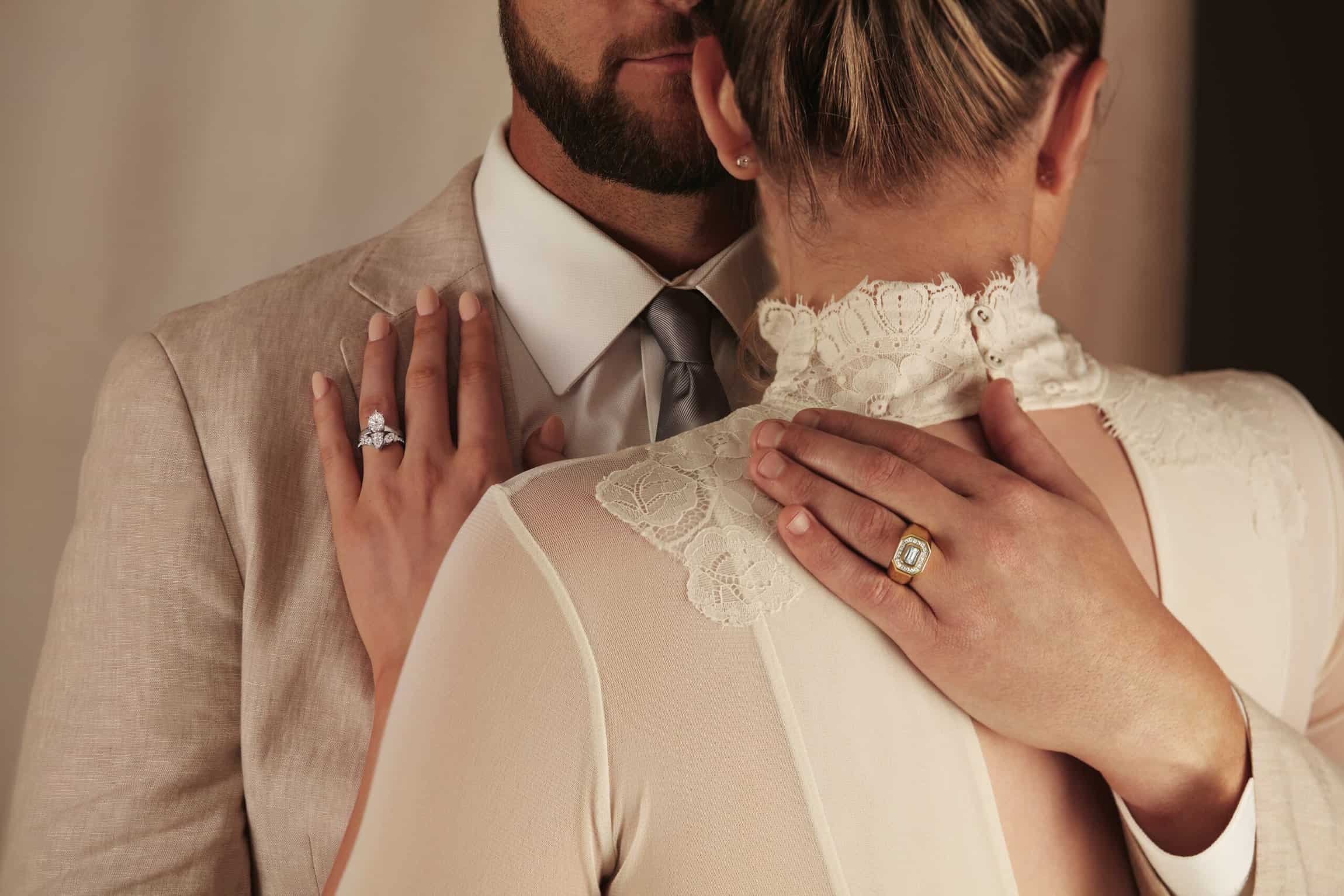 DIFFERENT WAYS TO MATCH WEDDING BANDS TO AN ENGAGEMENT RING