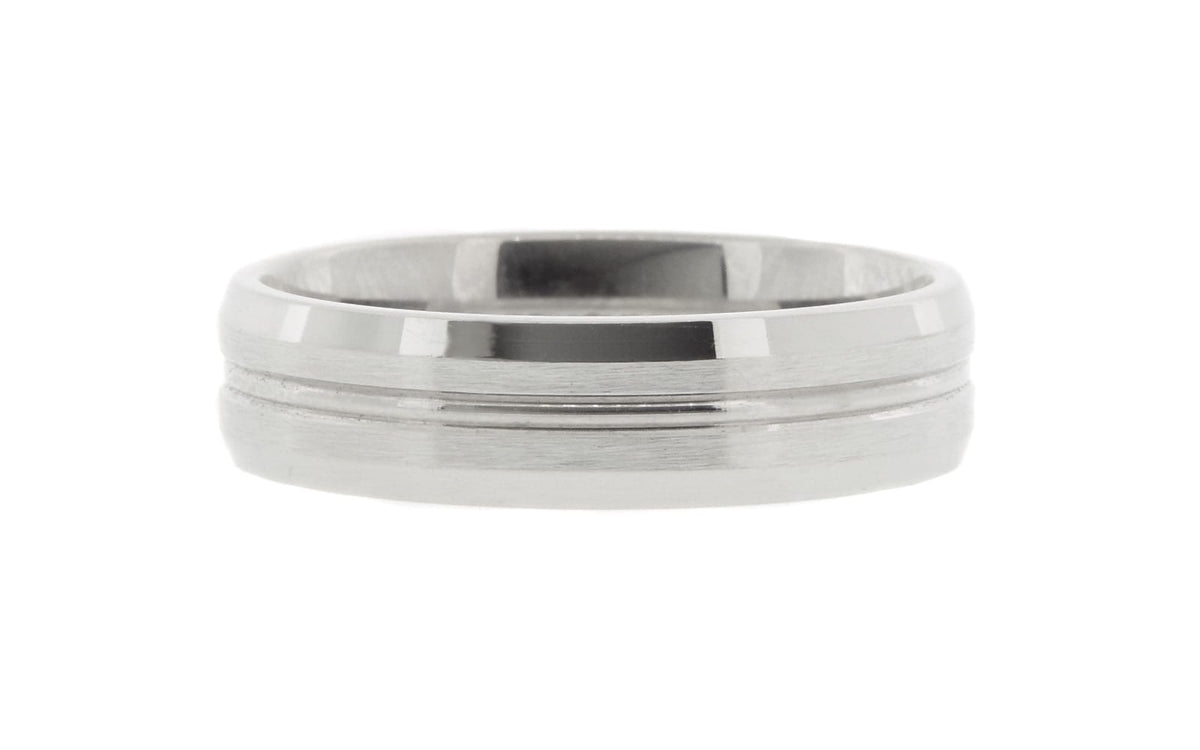 Beveled Edge and Center Cut Band – Alberta Diamond Exchange